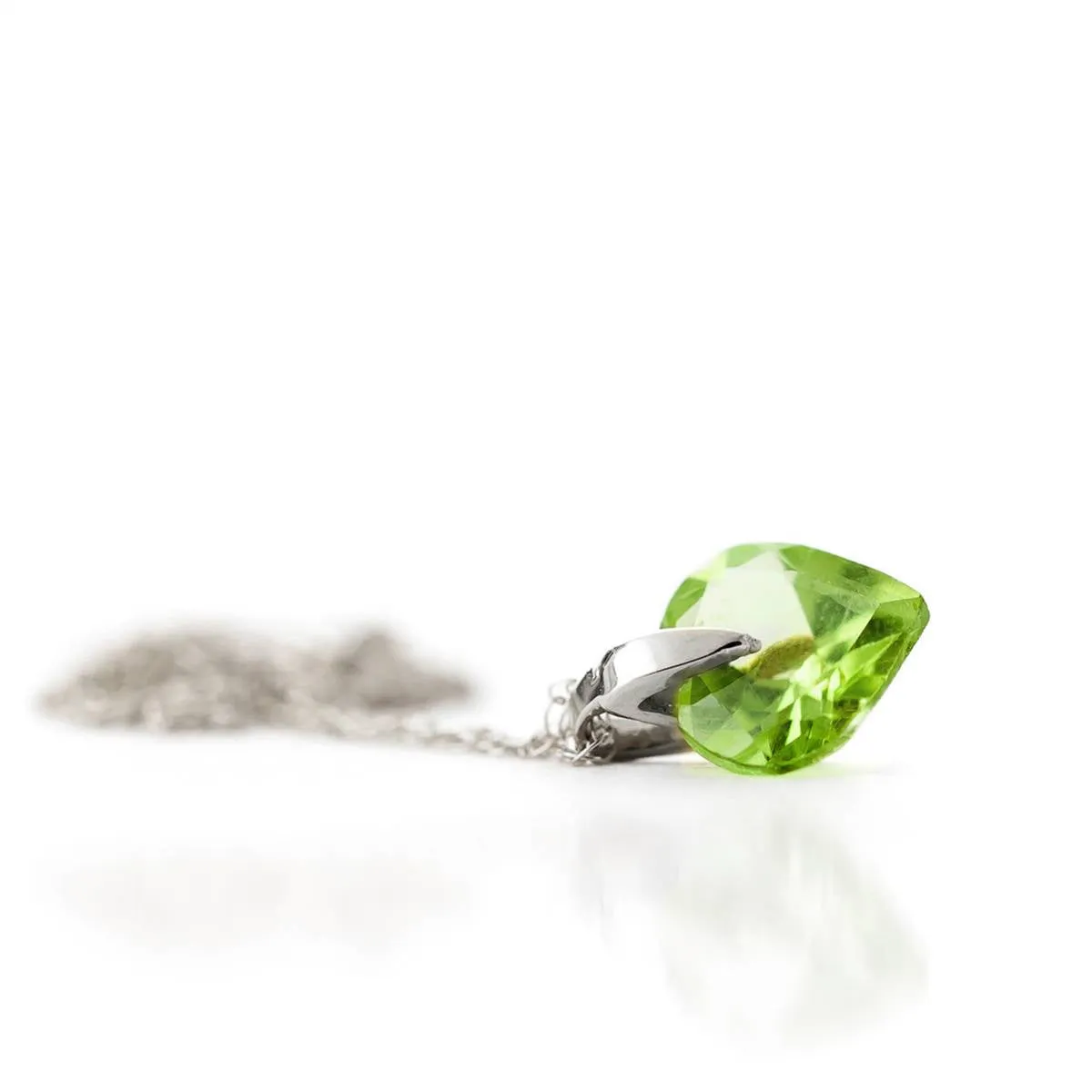 1.15 Carat 14K Solid White Gold Modern Enough Peridot Necklace