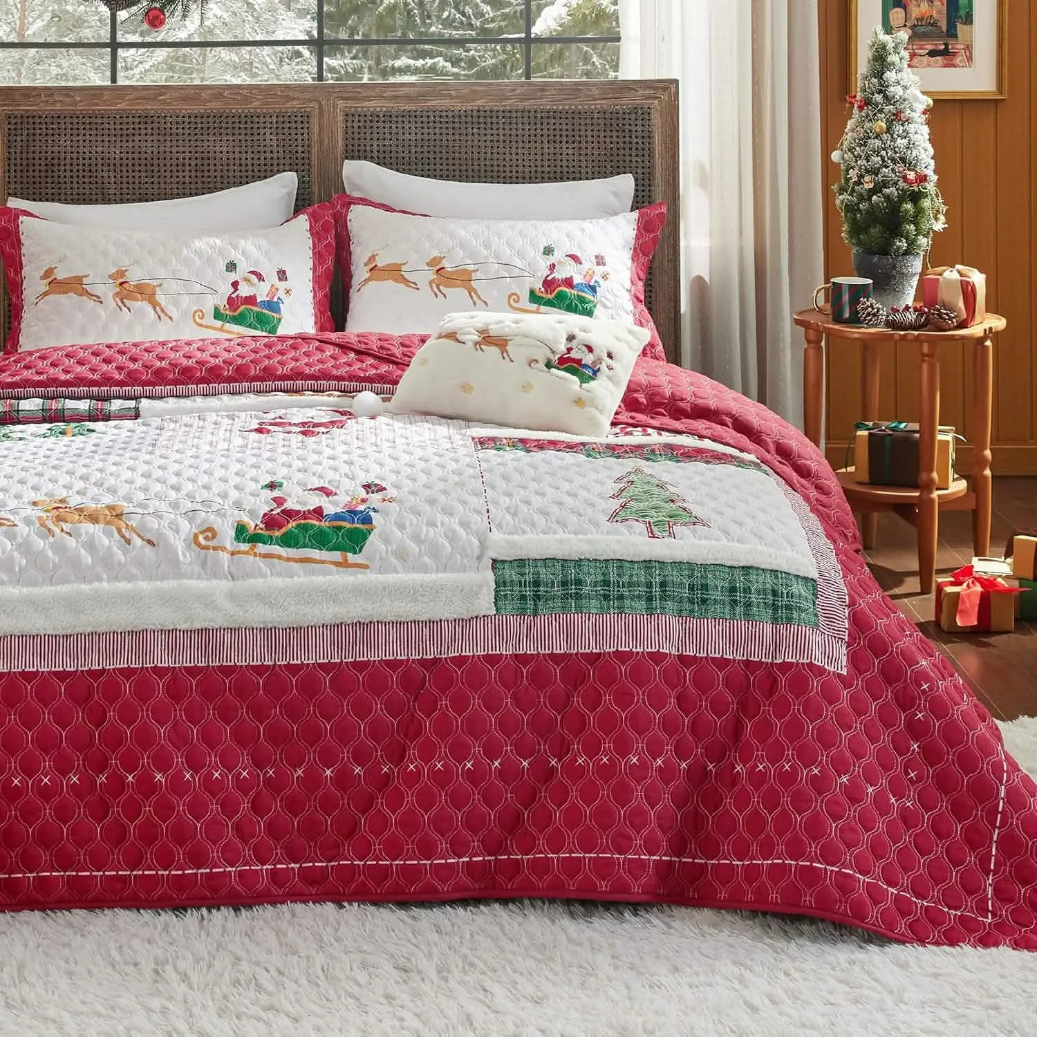 Bedsure Christmas Modern Patchwork Quilt Set Deer