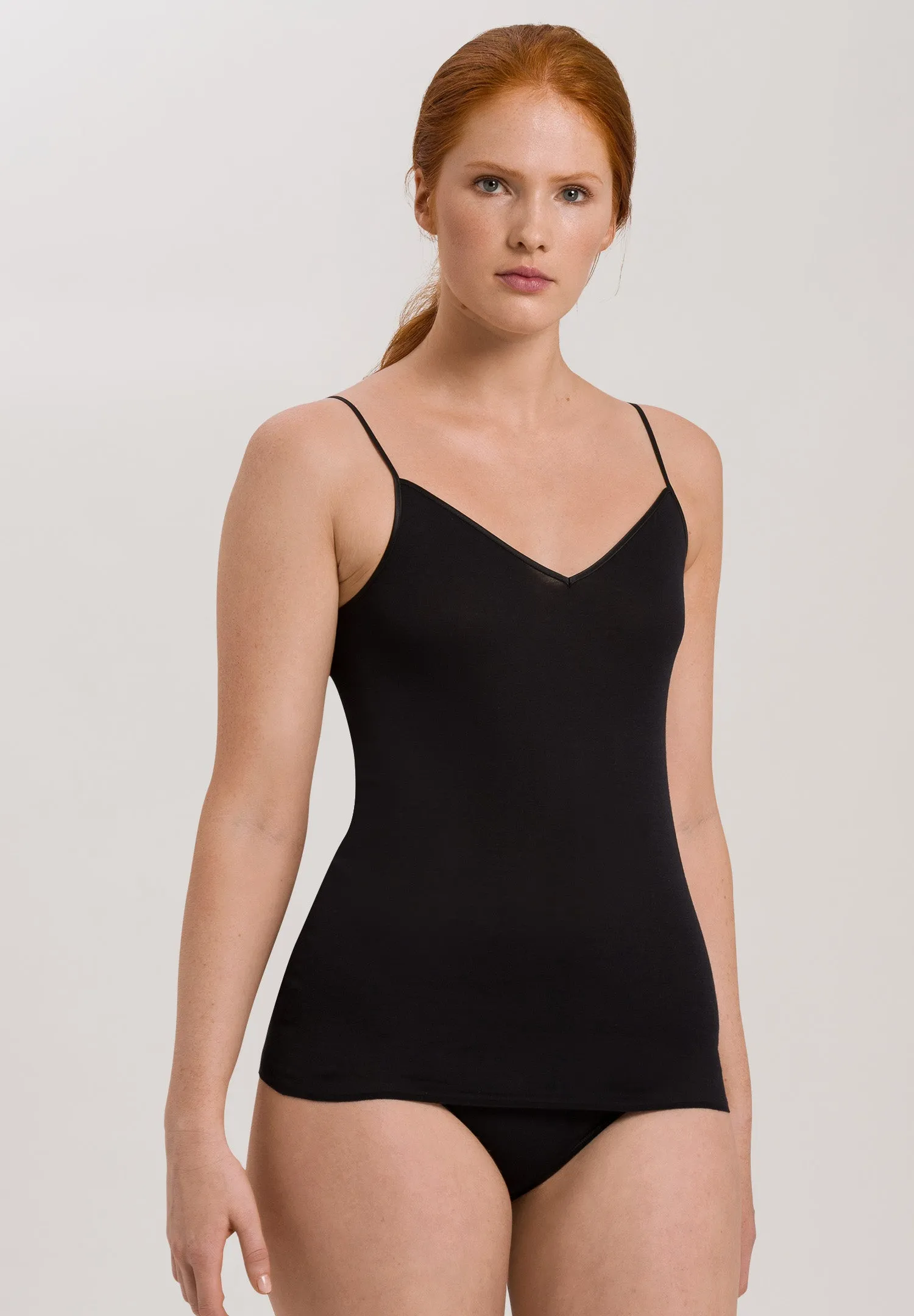 Cotton Seamless Cotton V-Neck Camisole | Black 71601-019