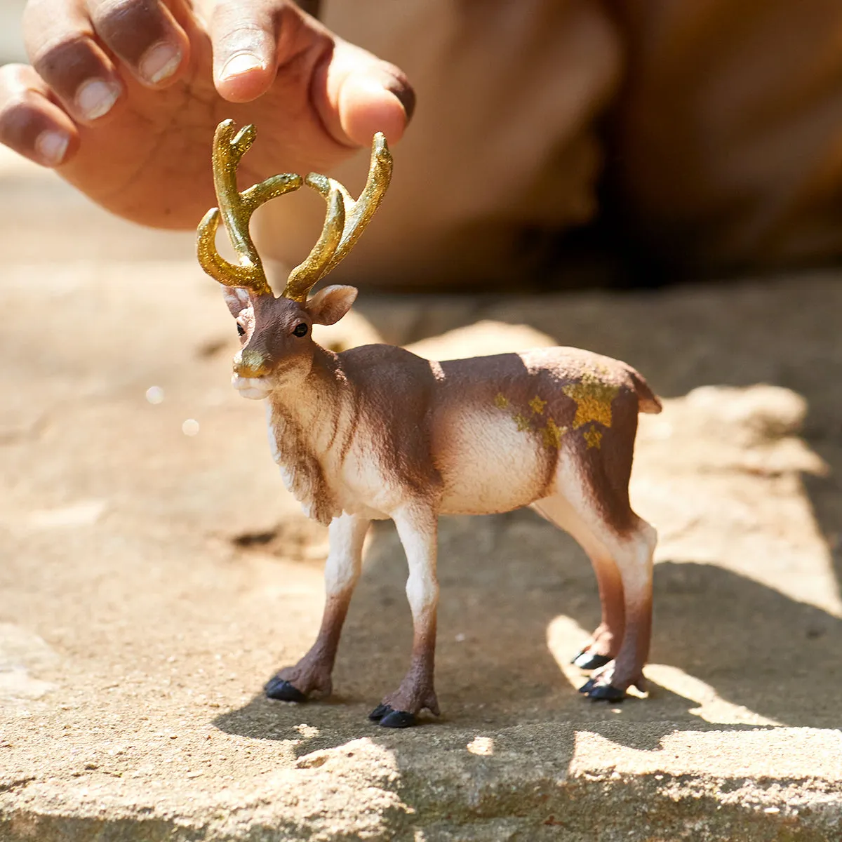 Limited-Edition schleich® Holiday Reindeer 2023