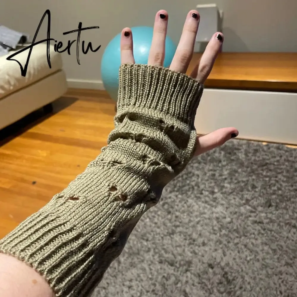 New Warmer Winter Women Gloves Stylish Hand Gloves Girl Arm Crochet Knitting Hollow Heart Mitten Warm Fingerless Gloves