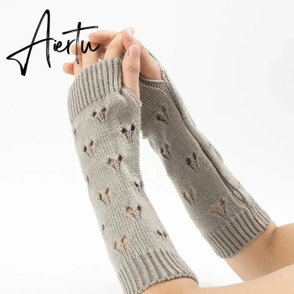 New Warmer Winter Women Gloves Stylish Hand Gloves Girl Arm Crochet Knitting Hollow Heart Mitten Warm Fingerless Gloves