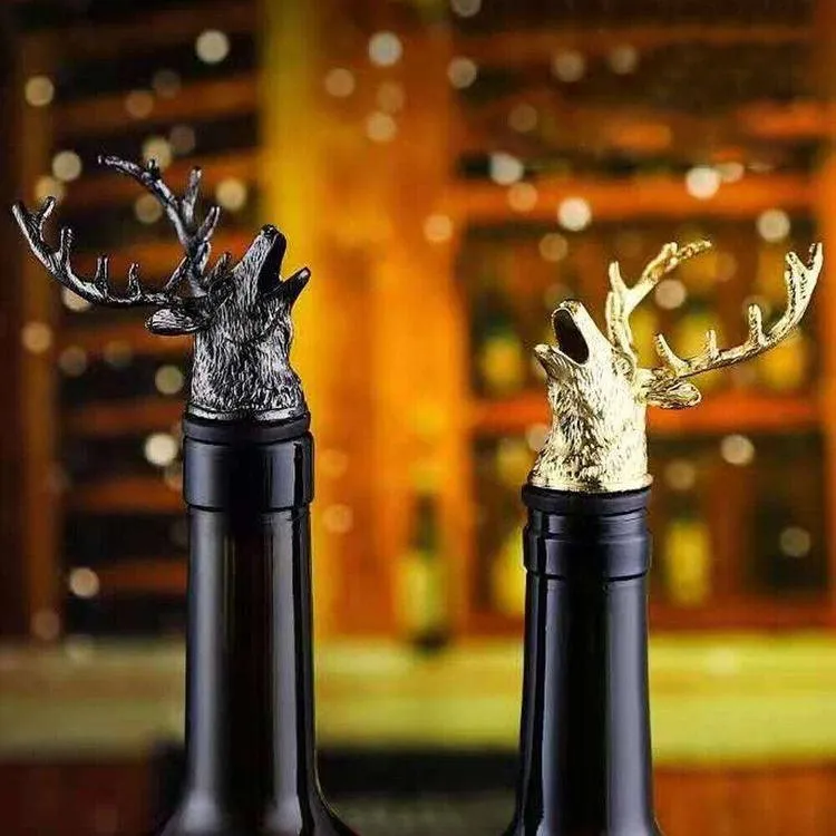 Reindeer Wine Pourer (Set of 2)