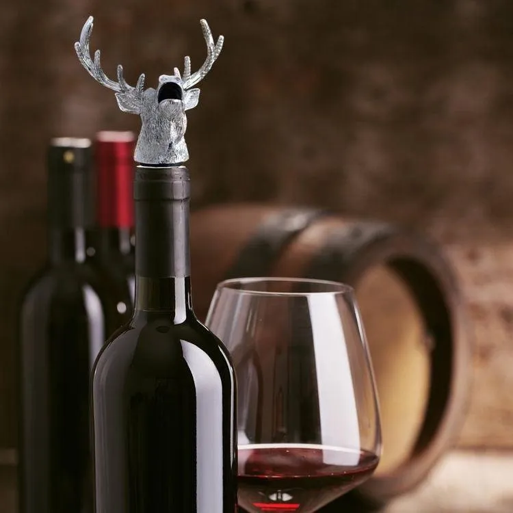 Reindeer Wine Pourer (Set of 2)