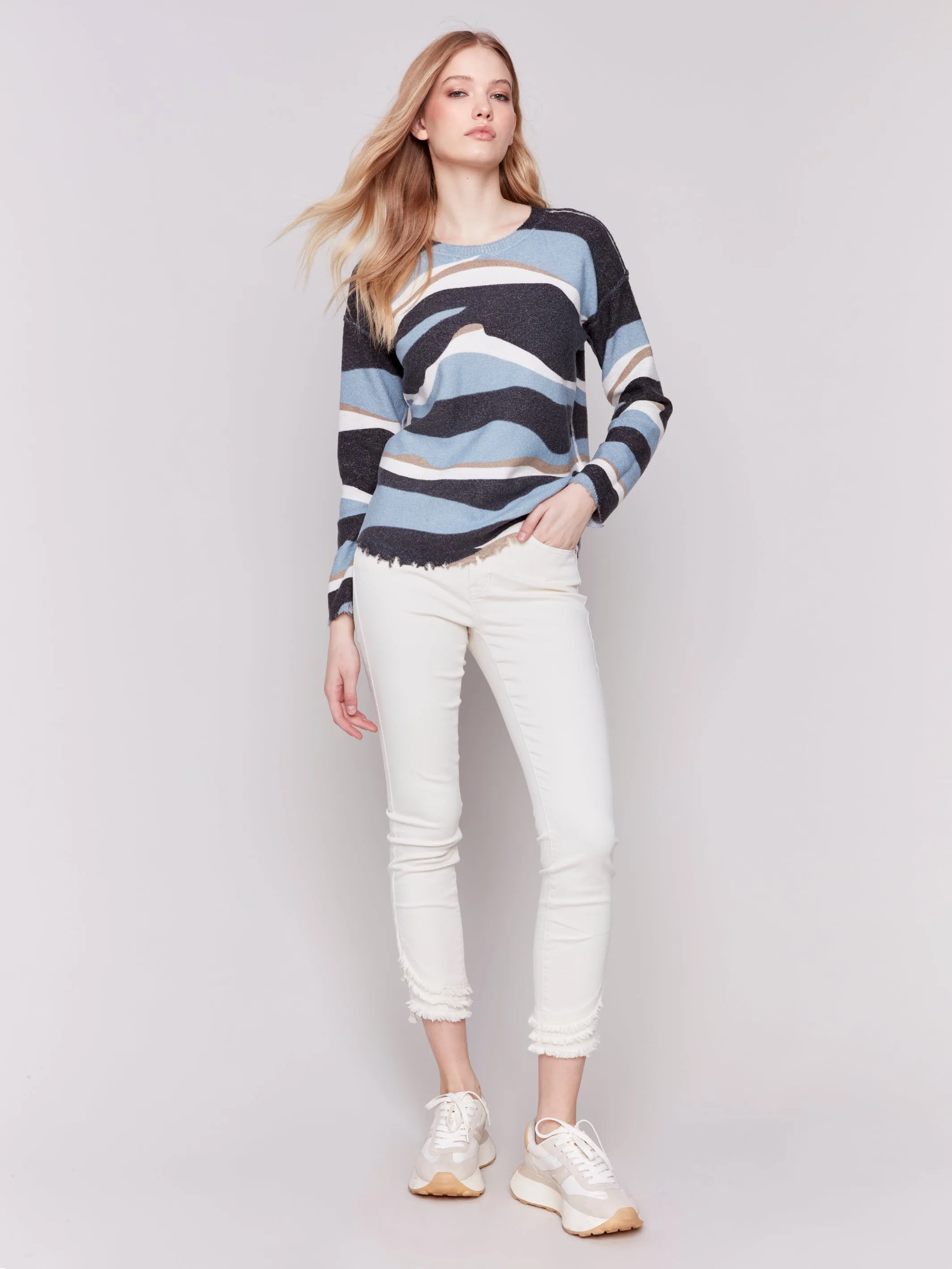 REVERSIBLE WAVY STRIPE TOP