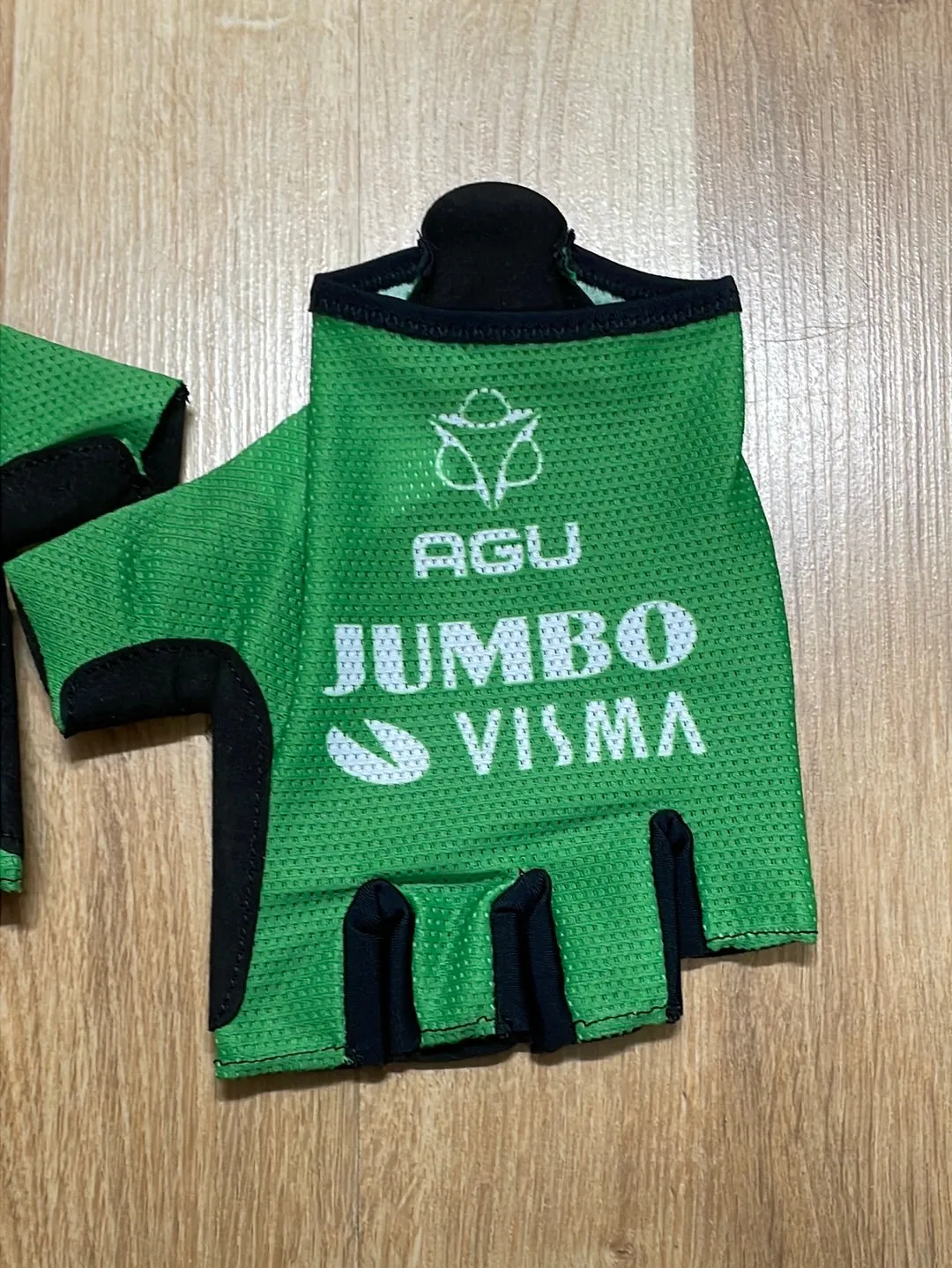 Team Jumbo Visma AGU Premium Aero Gloves Green TDF