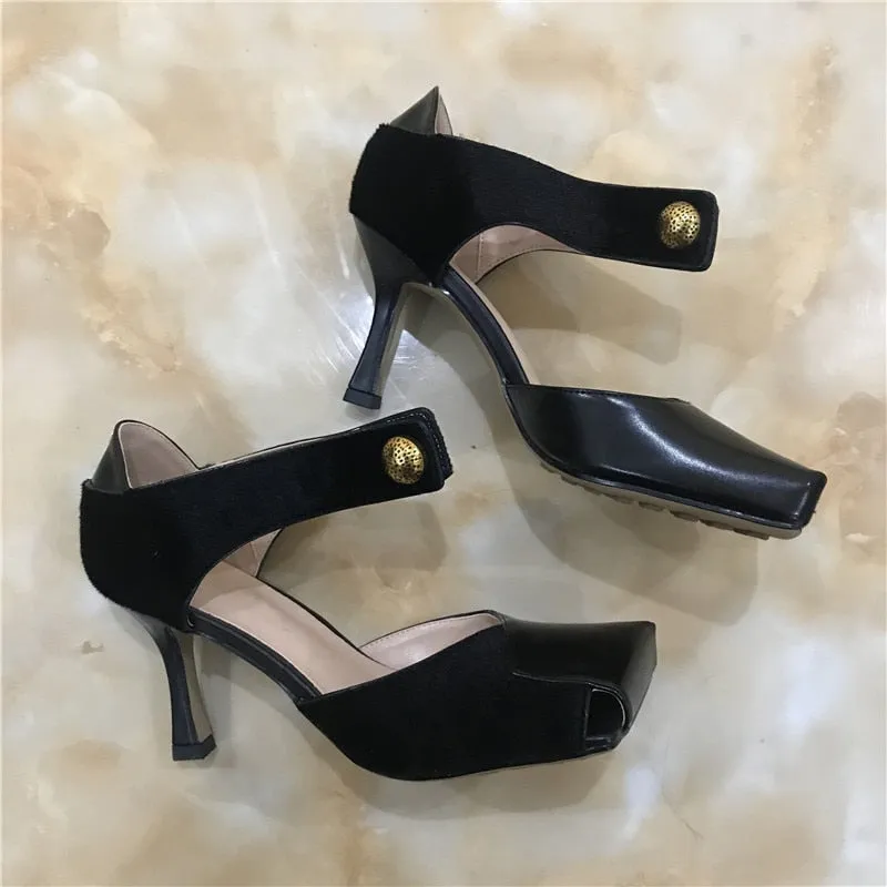 TEEK - Black Square Step Out Heels